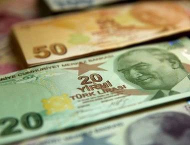 Ανάκαμψη μετά από καιρό για την τουρκική λίρα